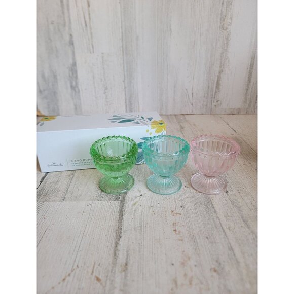 Hallmark 3 egg cups holder Easter pastel set home decor - Picture 1 of 6